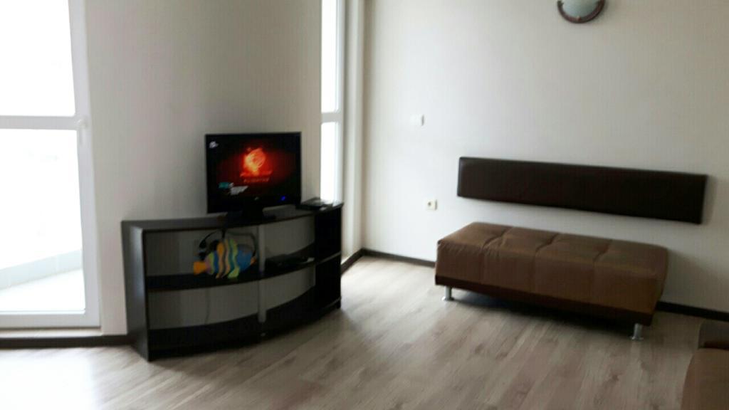Kraybrezhna Apartment Pomorie Bagian luar foto